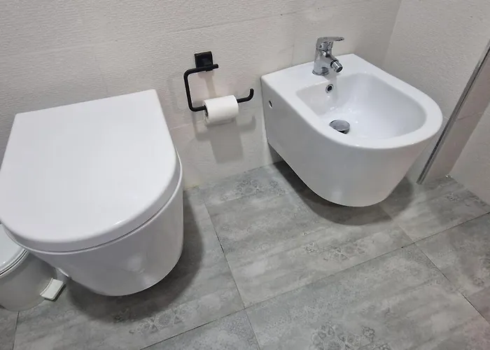 Comfortable Appartamento Golem (Tirana)